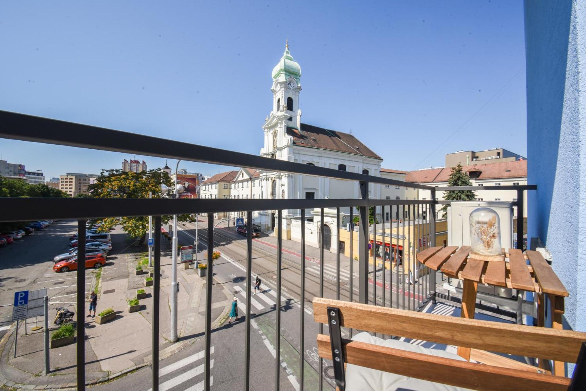 City Center Studio - Comfy & Modern Bratislava Luaran gambar