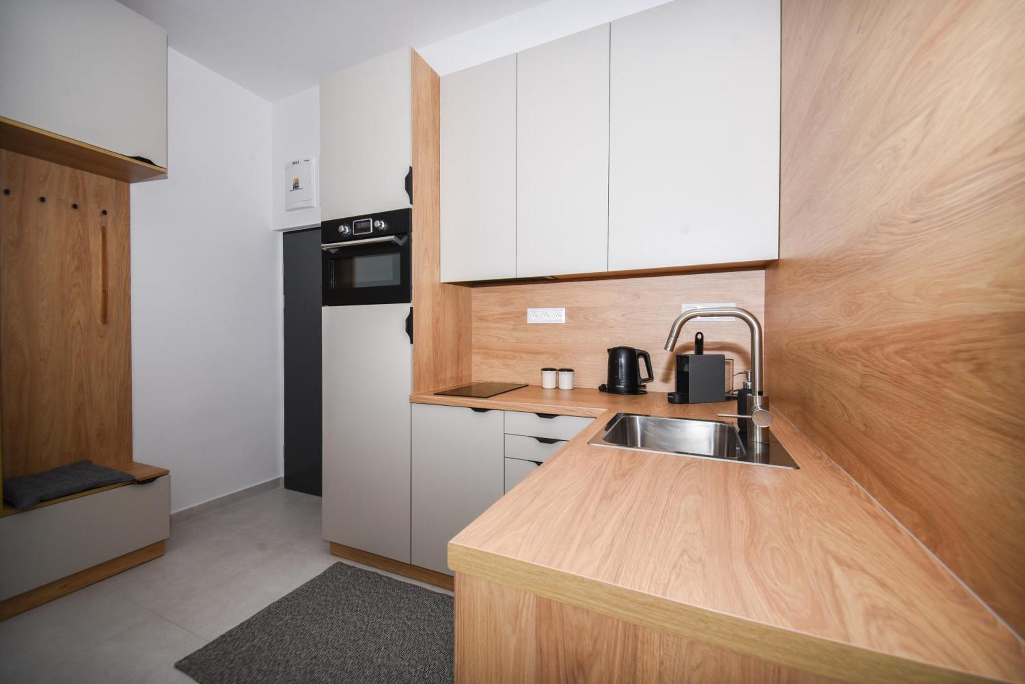 City Center Studio - Comfy & Modern Bratislava Luaran gambar