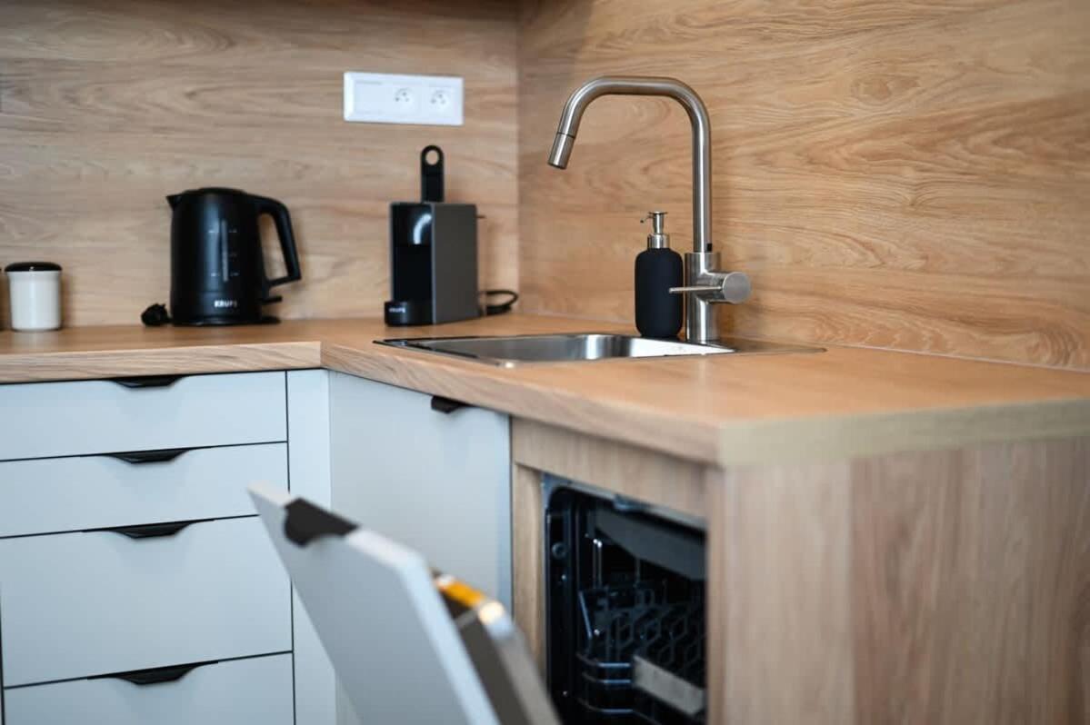 City Center Studio - Comfy & Modern Bratislava Luaran gambar