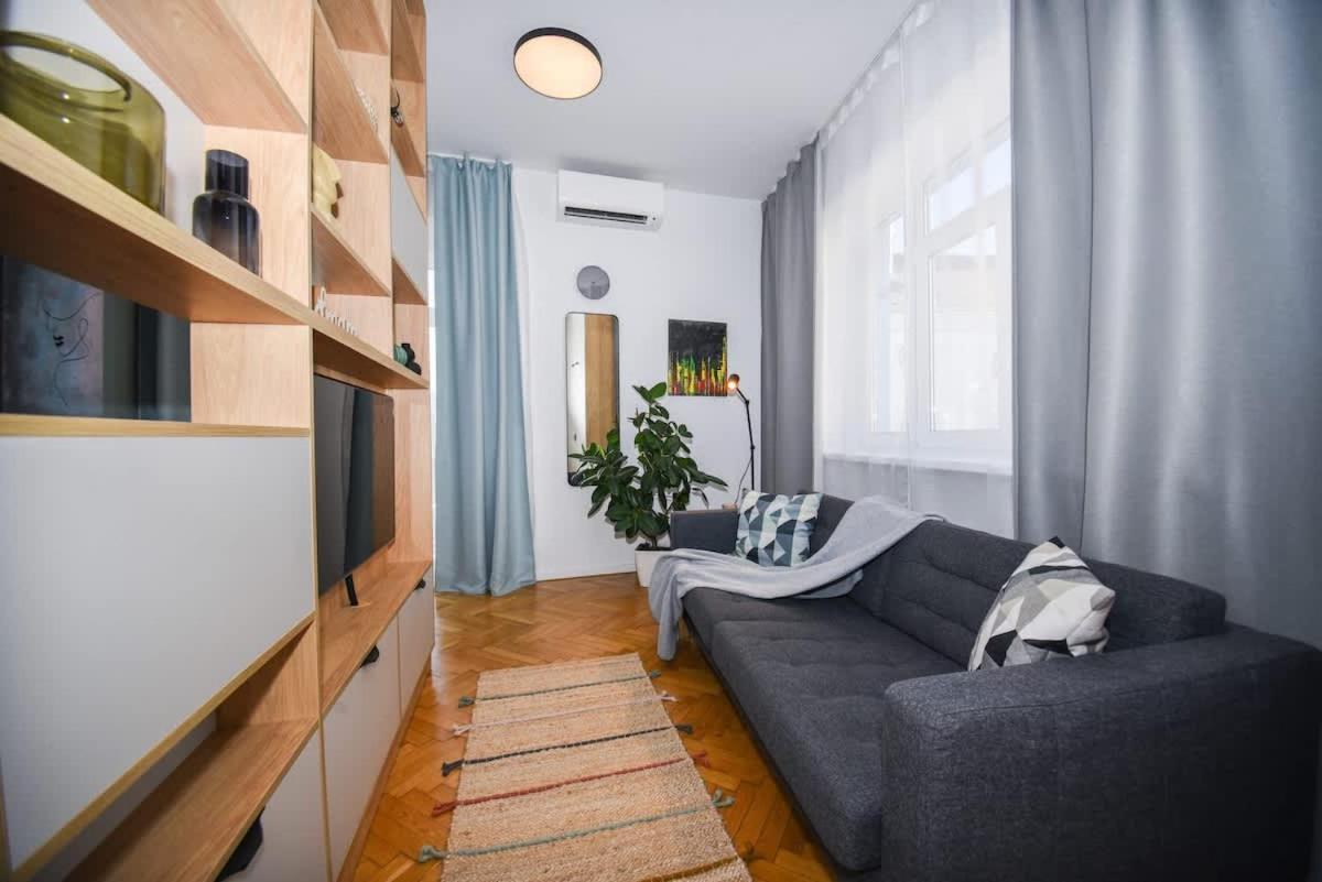 City Center Studio - Comfy & Modern Bratislava Luaran gambar