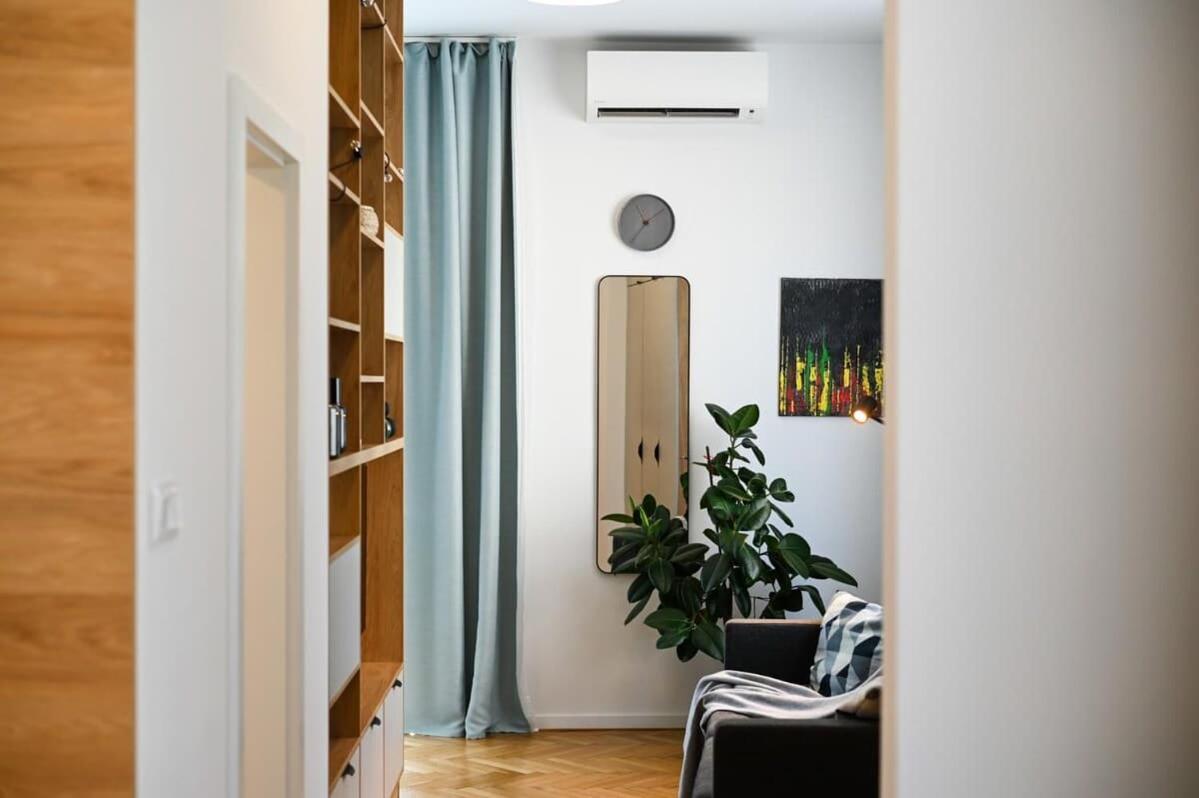 City Center Studio - Comfy & Modern Bratislava Luaran gambar