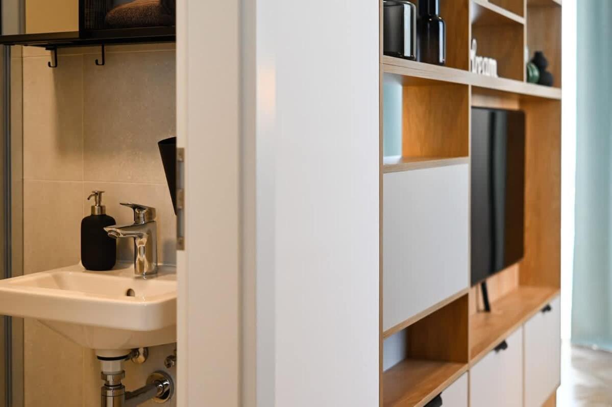 City Center Studio - Comfy & Modern Bratislava Luaran gambar